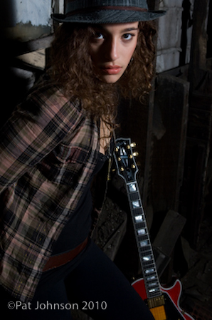 Tara_Lea_070